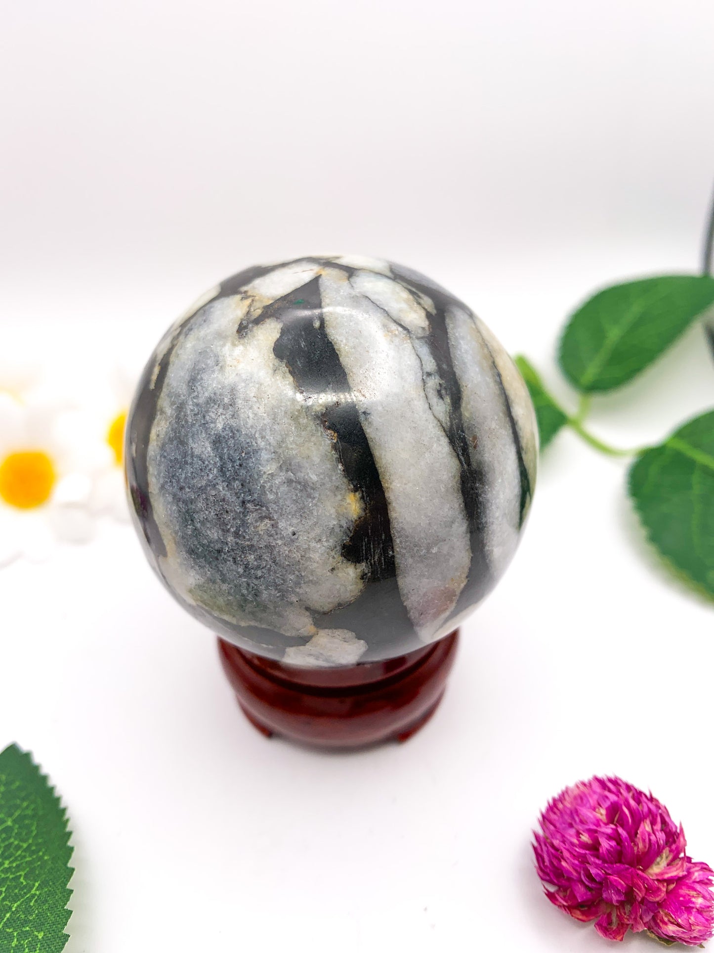 shell jasper sphere