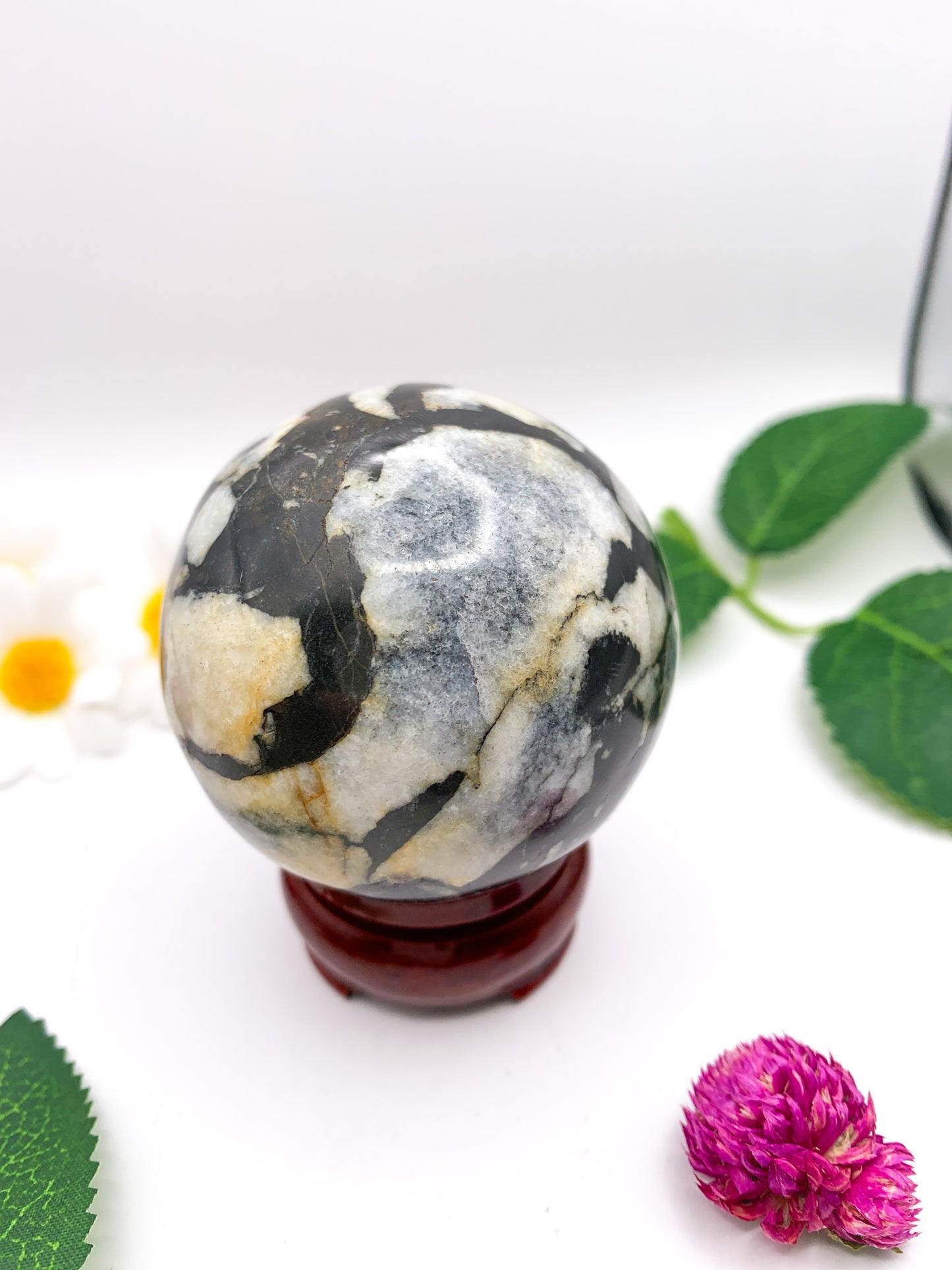 shell jasper sphere