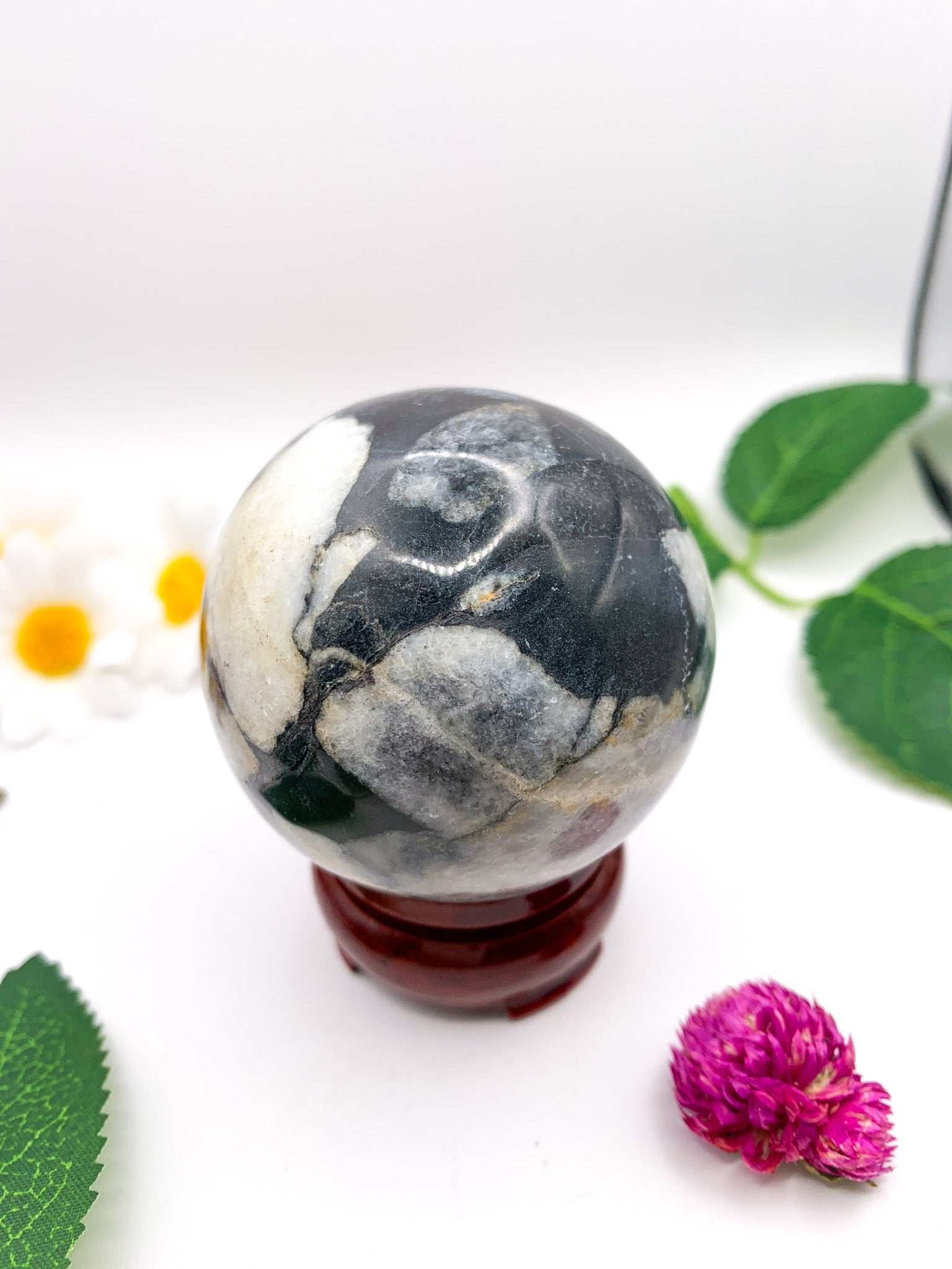 shell jasper sphere