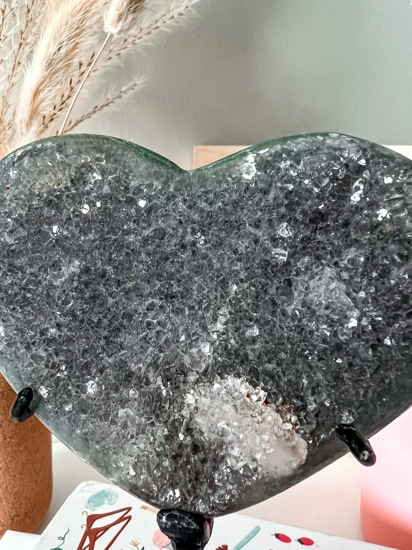 Druzy Agate Heart with Custom Stand