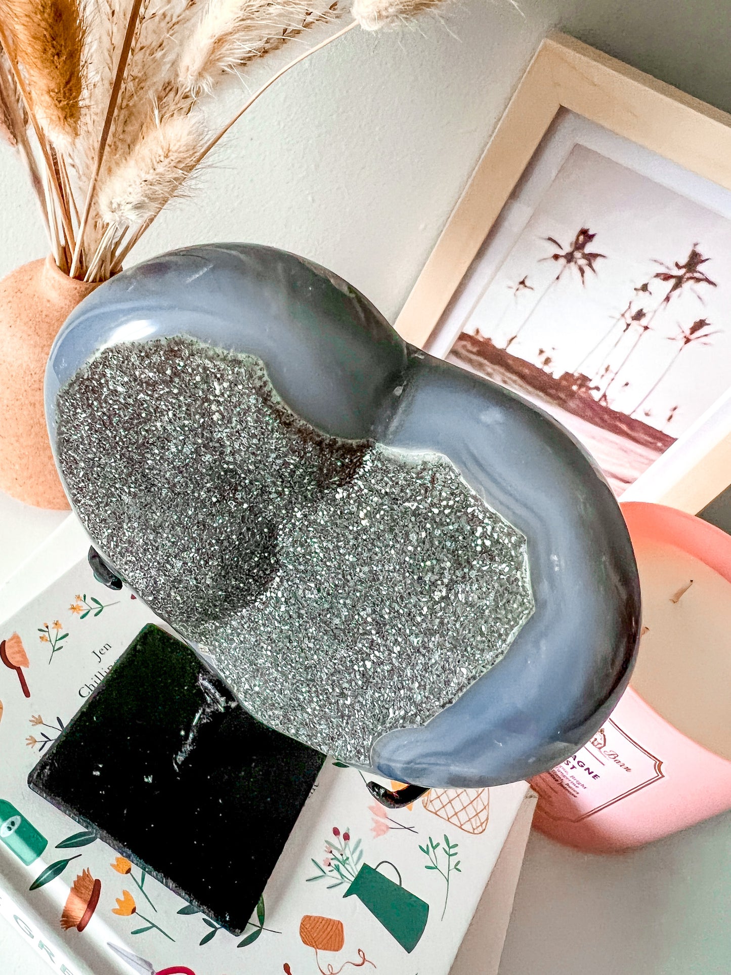 Druzy Agate Heart with Custom Stand