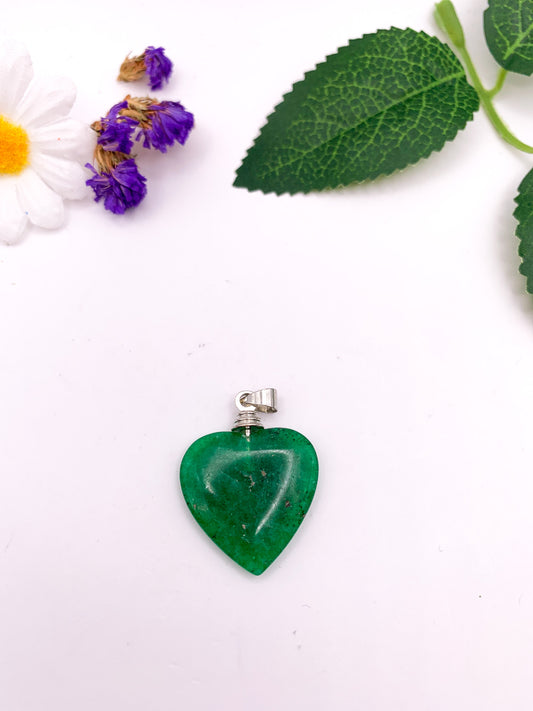 Emerald Tanzurine Heart Pendant (Green Quartz) - Crystal Love Treasures